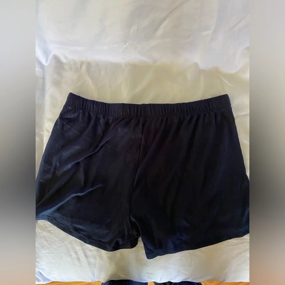 NWOT womens Disney stitch pajama short set - Picture 8 of 9